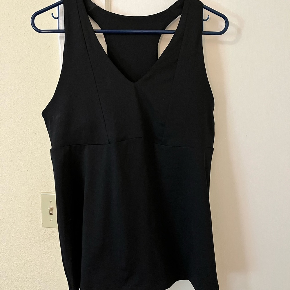 Fabletics tank with built in bra